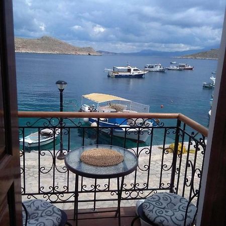 Apartamento House Galini Chalki Town Exterior foto